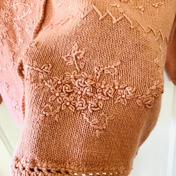VTG 90s Carolyn Taylor Floral Embroidered beaded crochet Trim Cardigan Sweater M - Picture 12 of 16